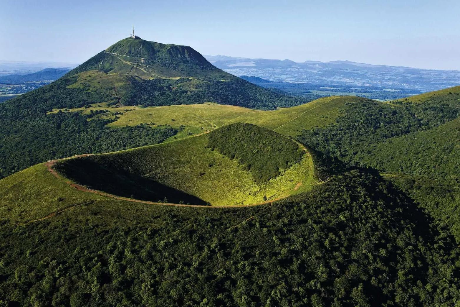 Vue sur la Chaîne des puys auvergnate